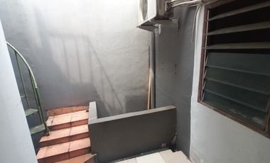 Rumah Masuk Gang, 300 Meter Ke Jalan Asem Baris Raya