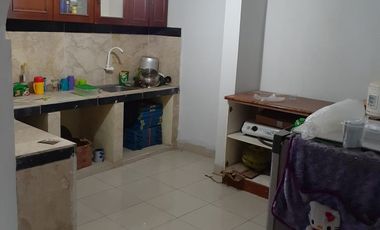 Rumah Masuk Gang, 300 Meter Ke Jalan Asem Baris Raya