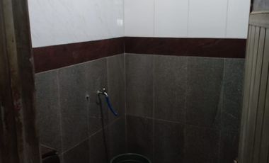 Rumah Masuk Gang, 300 Meter Ke Jalan Asem Baris Raya