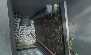 Rumah Masuk Gang, 300 Meter Ke Jalan Asem Baris Raya