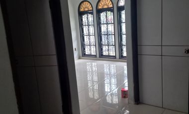 Rumah Masuk Gang, 300 Meter Ke Jalan Asem Baris Raya