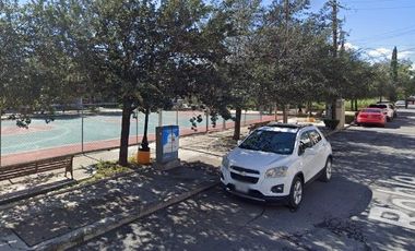 CASA EN Roble, Las Alamedas 1er y 2do Sector, Linares, Nuevo León, México, CASA EN REMATE -YJJ