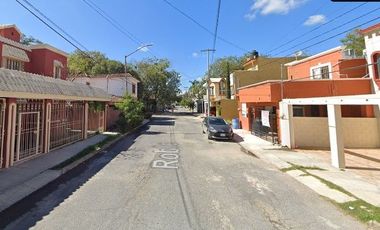 CASA EN Roble, Las Alamedas 1er y 2do Sector, Linares, Nuevo León, México, CASA EN REMATE -YJJ