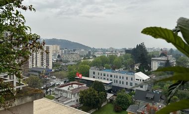Vendemos en Temuco  amplio departamento frente al Colegio Alemán y al costado de la Clínica Alemana