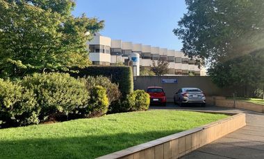 Vendemos en Temuco  amplio departamento frente al Colegio Alemán y al costado de la Clínica Alemana