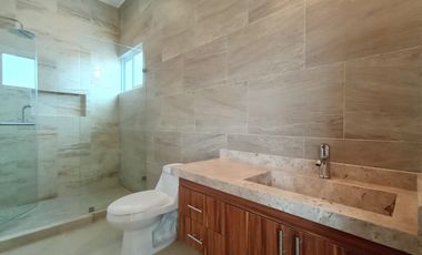 CASA EN VENTA EN LOMAS DE COCOYOC