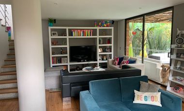 CASA ESPECTACULAR EN CONJUNTO CERRADO