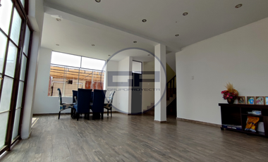 Casa con piscina, 6 Dormitorios