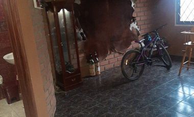 Casa de Venta en El Batan a tres cuadras de la Av. de las Américas.