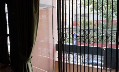 Venta de casa rentera de 3 pisos en La Alemania.