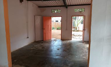 CASA/LOCAL COMERCIAL A UNA CUADRA DE LA PLAYA EN TAGANGA COLOMBIA