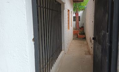 CASA/LOCAL COMERCIAL A UNA CUADRA DE LA PLAYA EN TAGANGA COLOMBIA