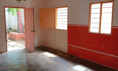 CASA/LOCAL COMERCIAL A UNA CUADRA DE LA PLAYA EN TAGANGA COLOMBIA