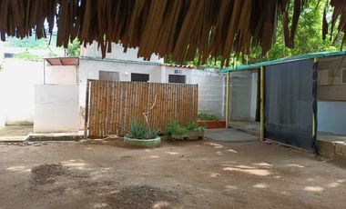CASA/LOCAL COMERCIAL A UNA CUADRA DE LA PLAYA EN TAGANGA COLOMBIA