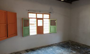 CASA/LOCAL COMERCIAL A UNA CUADRA DE LA PLAYA EN TAGANGA COLOMBIA