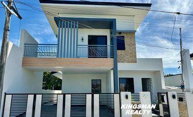 HOUSE & LOT WITH BALCONY IN IMUS CAVITE