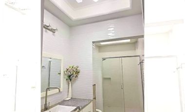 GRAND 2-STOREY, 5-BEDROOM HOUSE FOR SALE IN MULTINATIONAL VILLAGE