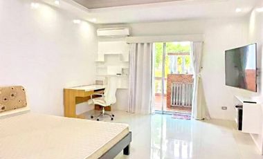 GRAND 2-STOREY, 5-BEDROOM HOUSE FOR SALE IN MULTINATIONAL VILLAGE