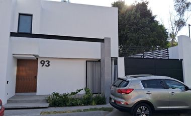 VENDO CASA NUEVA LAS ALAMEDAS