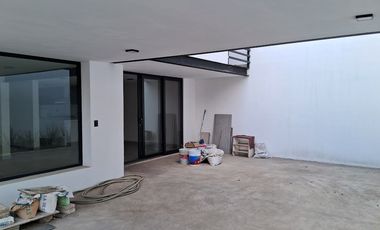 VENDO CASA NUEVA LAS ALAMEDAS