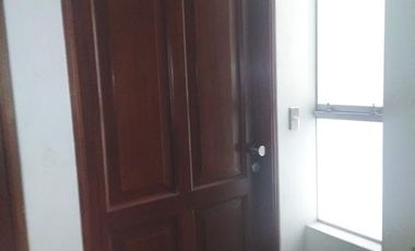 VENTA FLAT BIEN DISTRIBUIDO CERCA A PANAMERICANA SIN RUIDO