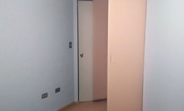 VENTA FLAT BIEN DISTRIBUIDO CERCA A PANAMERICANA SIN RUIDO