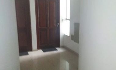 VENTA FLAT BIEN DISTRIBUIDO CERCA A PANAMERICANA SIN RUIDO