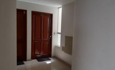 VENTA FLAT BIEN DISTRIBUIDO CERCA A PANAMERICANA SIN RUIDO