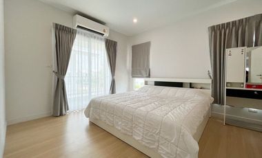 House for sale, Kanasiri Bangna, in Soi ABAC Bangna University, new house, less than 2 years.