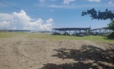 3 storey Beach House with View Deck in Calatagan Batangas
