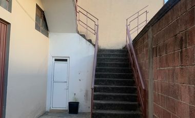 RENTA DEPARTAMENTO SEMI AMUEBLADO CERCA DE PLAZA DORADA DE 1 RECAMARA