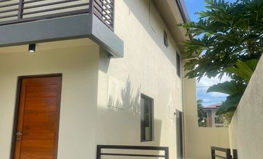 Un-Furnished 5 Br+1   House for rent in  Nuvali near Xavier School Nuvali