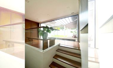 HOUSE AND LOT FOR SALE IN AYALA SOUTHVALE PRIMERA