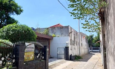 Rumah Mewah Halaman Luas dekat Jalan Kaliurang