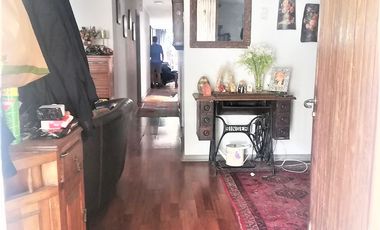Amplia Casa Terreno Plano A Pasos De Av Las Condes
