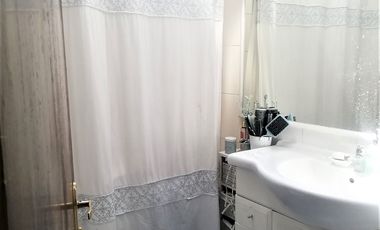Amplia Casa Terreno Plano A Pasos De Av Las Condes