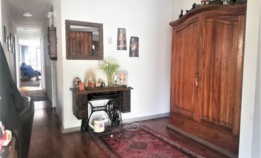 Amplia Casa Terreno Plano A Pasos De Av Las Condes