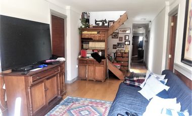 Amplia Casa Terreno Plano A Pasos De Av Las Condes