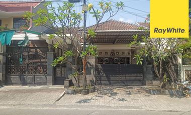 Disewakan Rumah 2 lantai di Jalan Jemursari, Surabaya