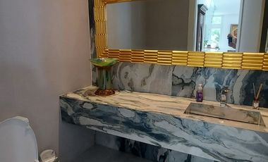 Samborondon, Venta de Lujosa Casa 5 Dorm Amoblada con Piscina Vista Al Lago