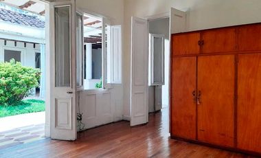 PR17241 Venta de casa comercial en Prado Centro