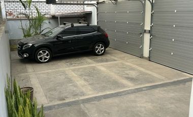 VENDO LINDA CASA, SUPER PRECIO!, AV LAGUNA GRANDE, LA MOLINA