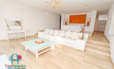 Hermosa casa con terraza con asoleadero, alberca y vistas al mar