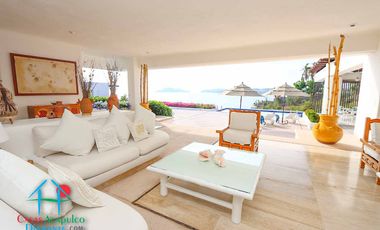 Hermosa casa con terraza con asoleadero, alberca y vistas al mar