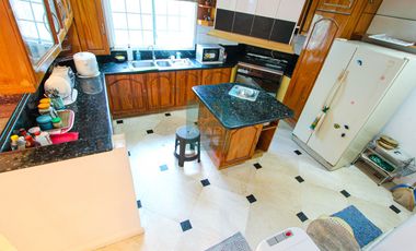 Luxurious 5-Bedroom Fully Furnished Home for Sale in Maria Luisa Estate Park