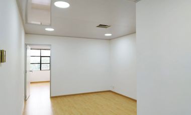 PR19548 Oficina en venta en el secto Milla de Oro