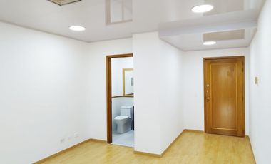 PR19548 Oficina en venta en el secto Milla de Oro