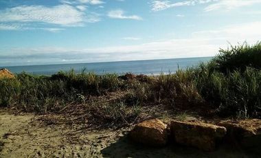 LOTE FRENTE AL MAR EN PLAYA ROMPIO