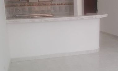 VENDO HERMOSA Y RENTABLE CASA DE 2 PISOS, EN EL SEGUNDO PISO TIENE 2 APTOS. INDEPENDIENTES UBICADA EN BARRIO FLORESTA  DE NEIVA HUILA  AL LADO DE LA C