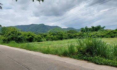 Land for sale almost 7 rai near Khao Kaeo Reservoir. Next to public road, Klong Ruea, Wihan Daeng, Saraburi